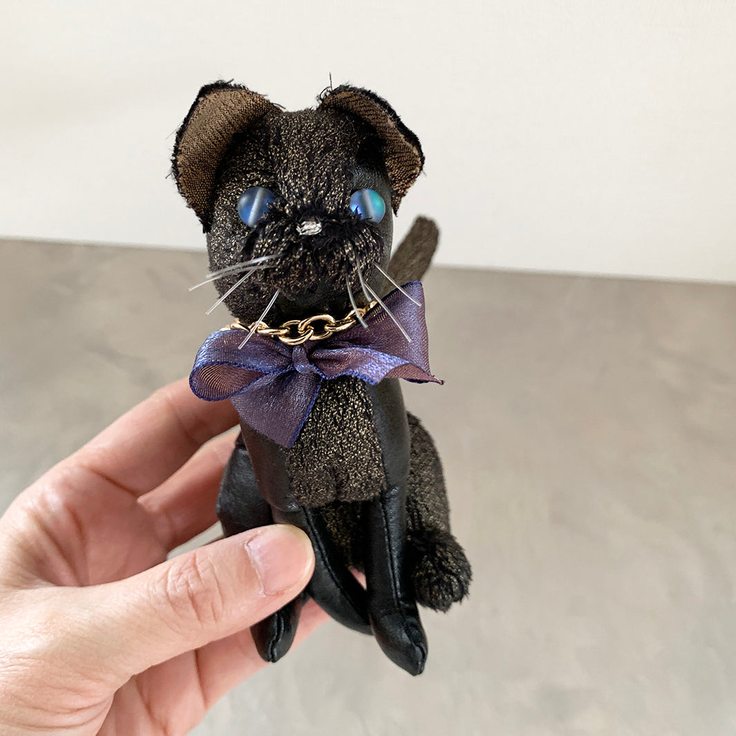 CoutureCAT|BlackCAT_BlueEYE_S