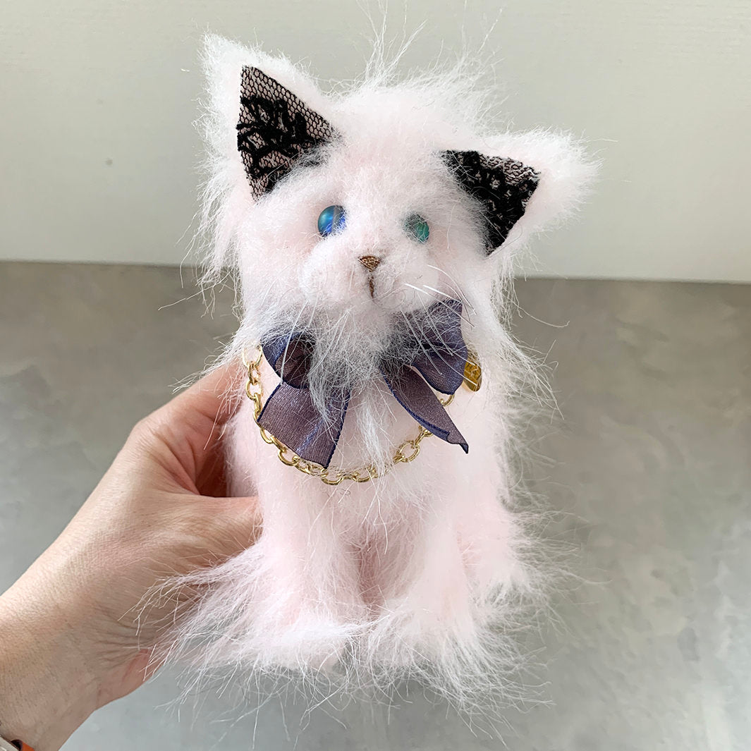 CoutureCAT|PinkCAT_BlueEYE_L