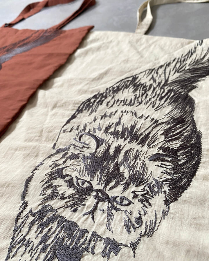 Cat embroidered shopping bag | BLACK | L