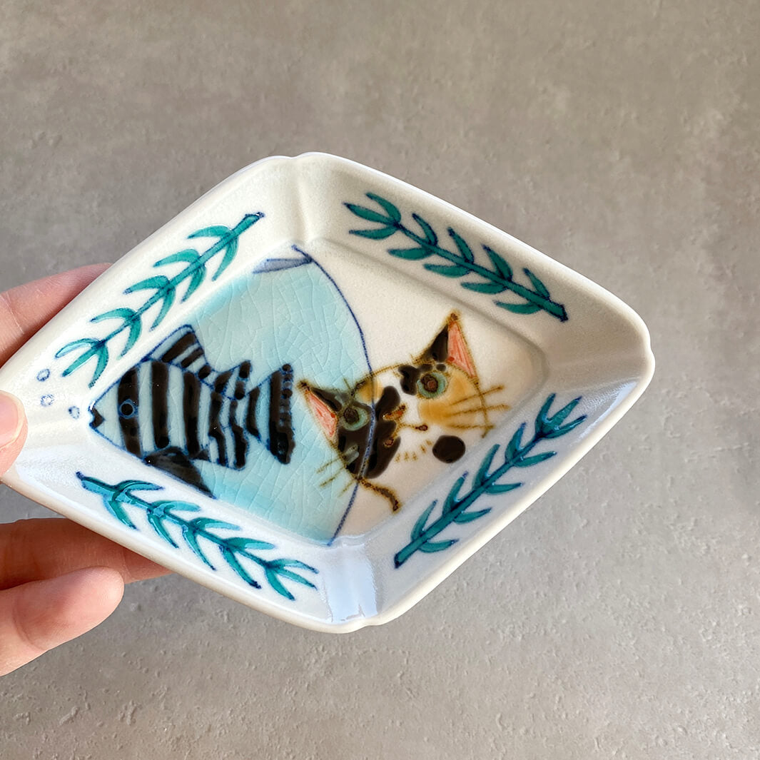 ひし形小皿｜猫とサンバソウ