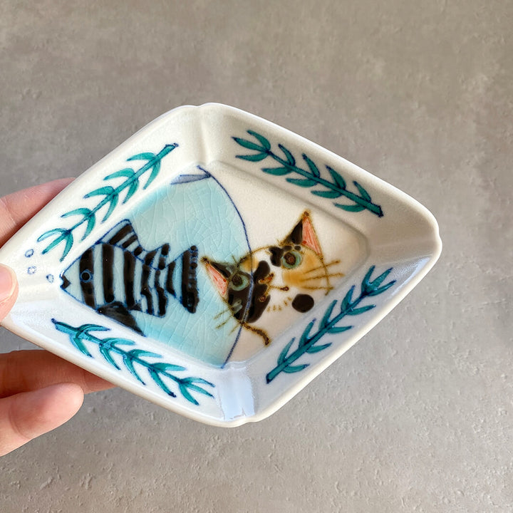 ひし形小皿｜猫とサンバソウ