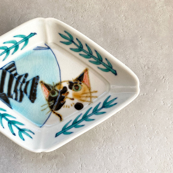 ひし形小皿｜猫とサンバソウ