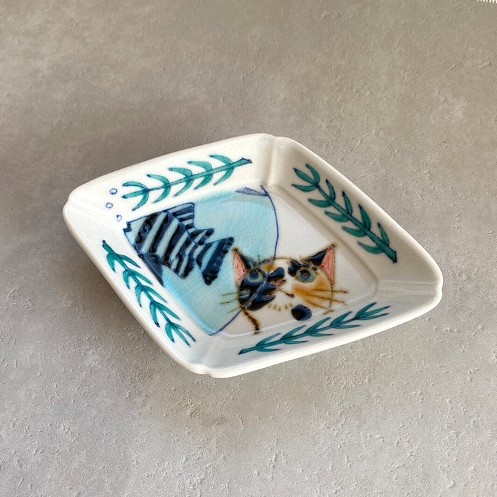 ひし形小皿｜猫とサンバソウ