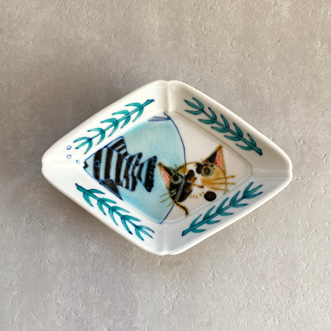 ひし形小皿｜猫とサンバソウ