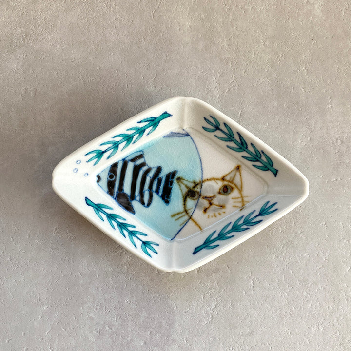 ひし形小皿｜猫とサンバソウ