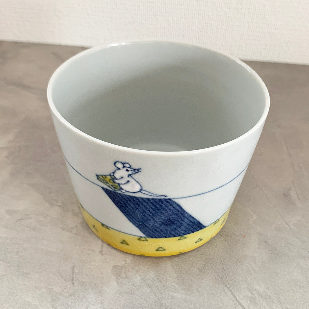 そば猪口｜猫鼠を狙う – monco