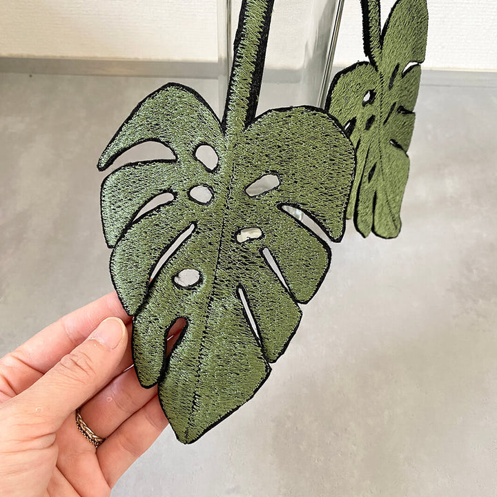 emu｜Embroidery Monstera – 3 Leaves