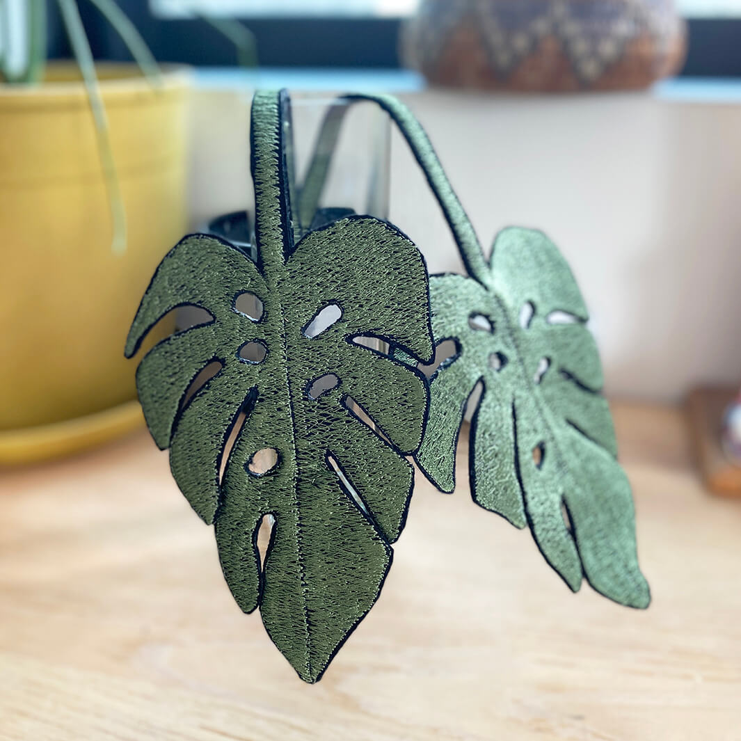 emu｜Embroidery Monstera – 3 Leaves