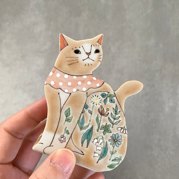 ミニオブジェ｜うす茶猫（花）
