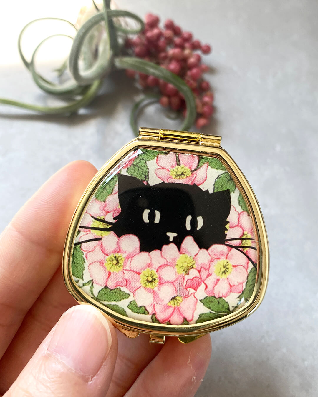 Lip &amp; Nail Balm｜BLACK CAT IN DOGROSE