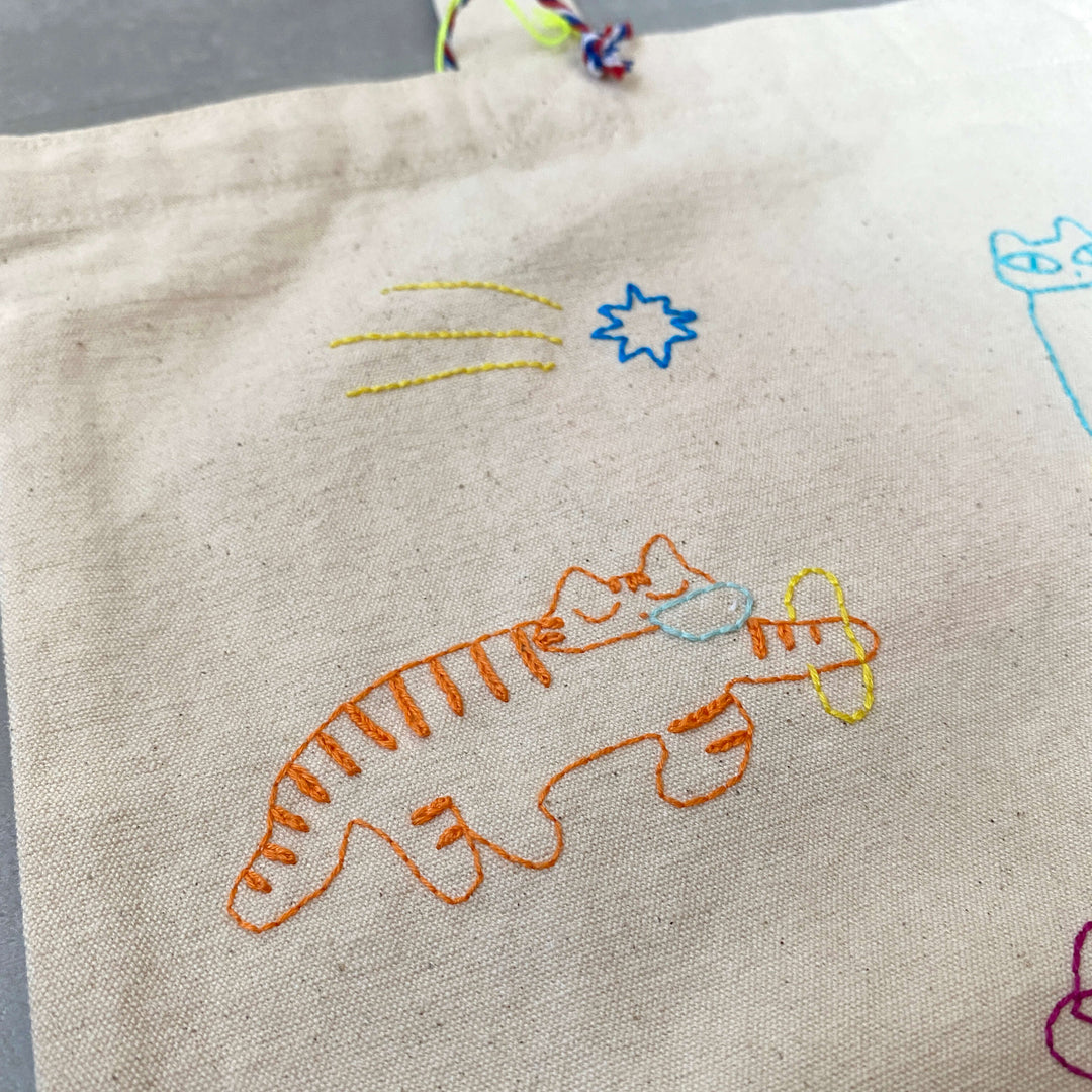 手刺繍トートバッグ｜stars&amp;cats