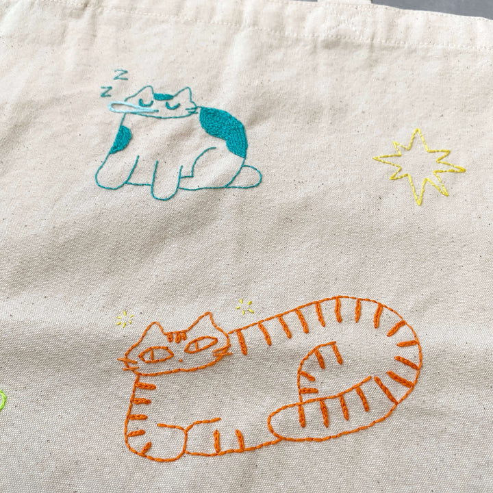 手刺繍トートバッグ｜cat snap