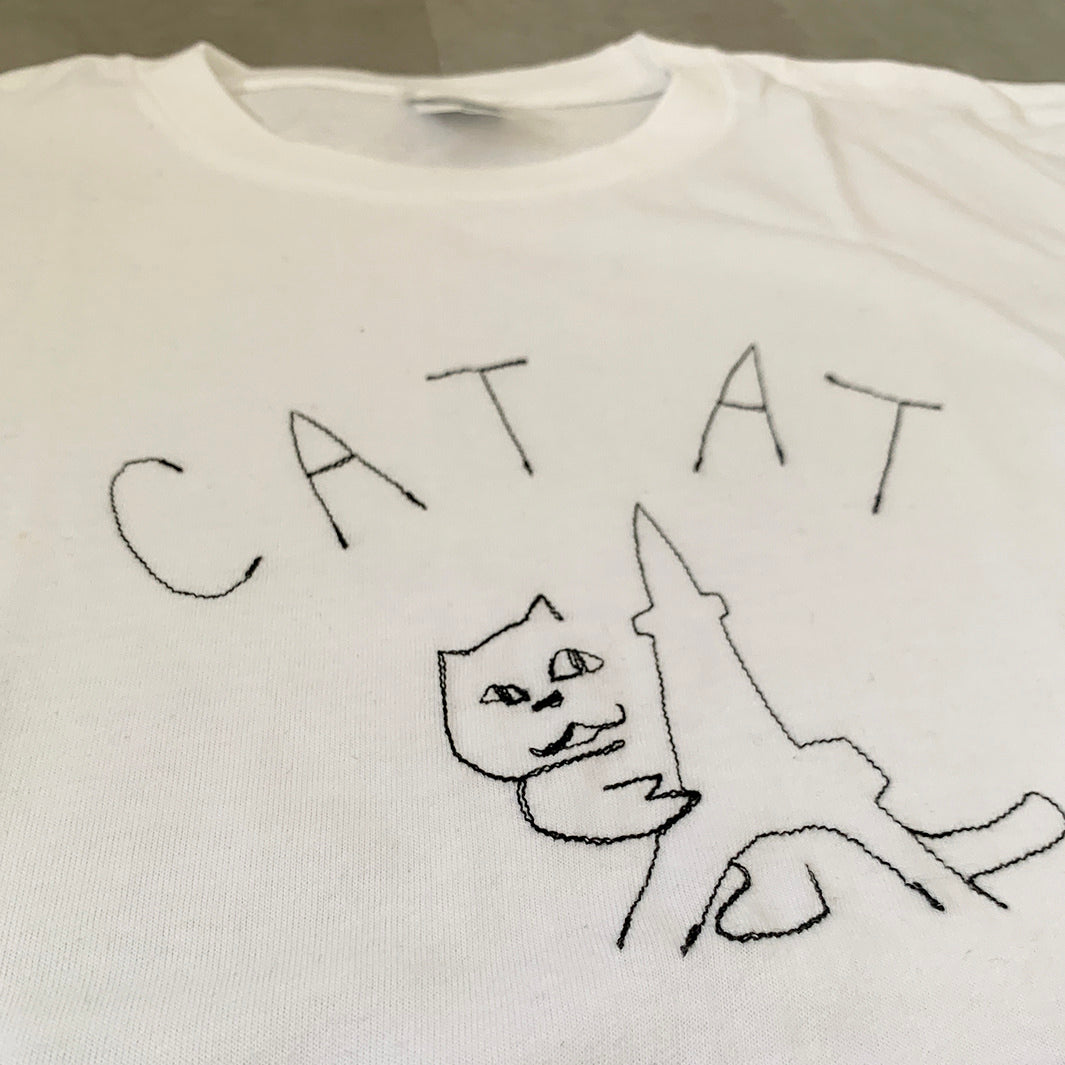 CAT AT PARIS tee｜WHITE