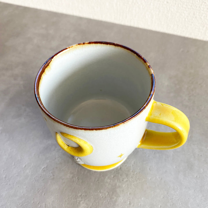 カフェマグ｜足つき_黄月