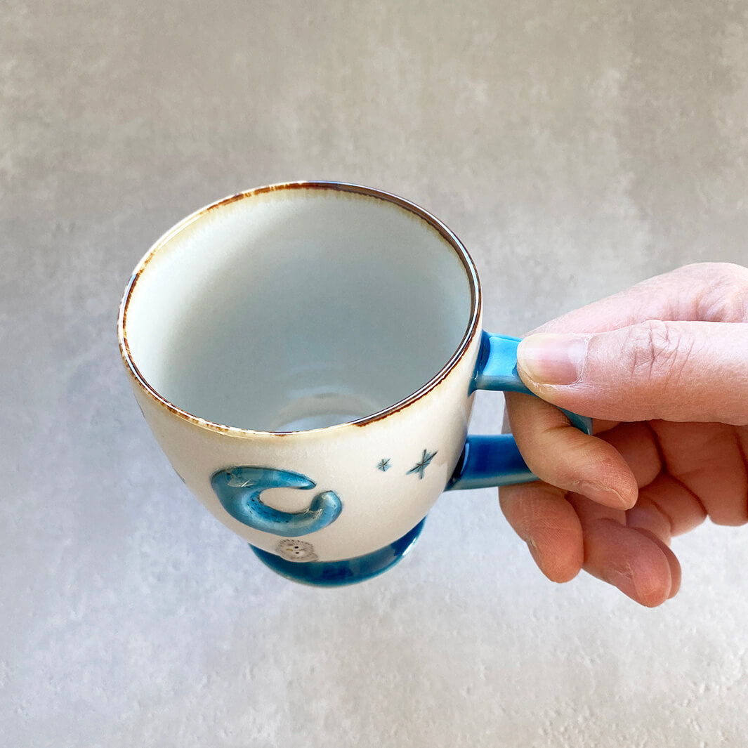 カフェマグ｜足つき_青月