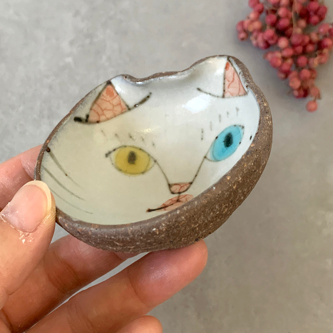 豆鉢｜猫楽_かお_３
