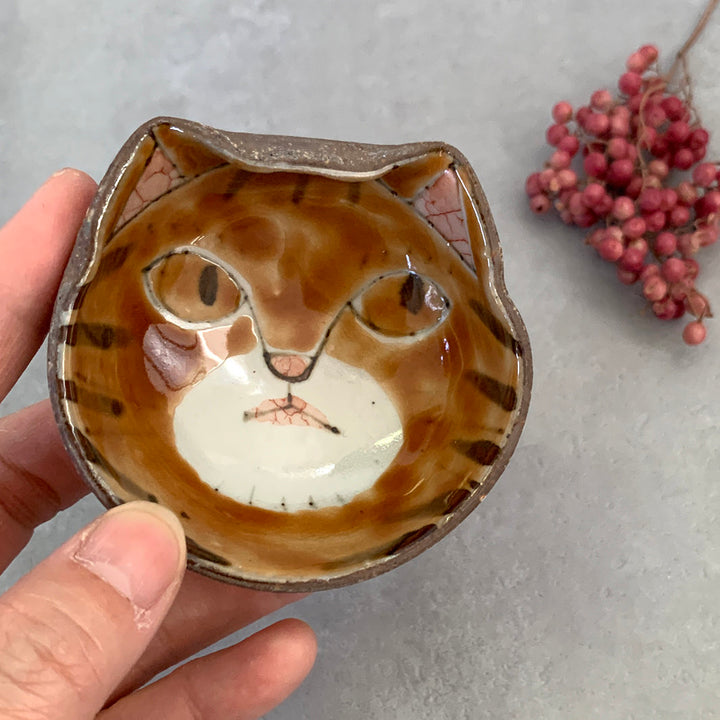 豆鉢｜猫楽_かお_１