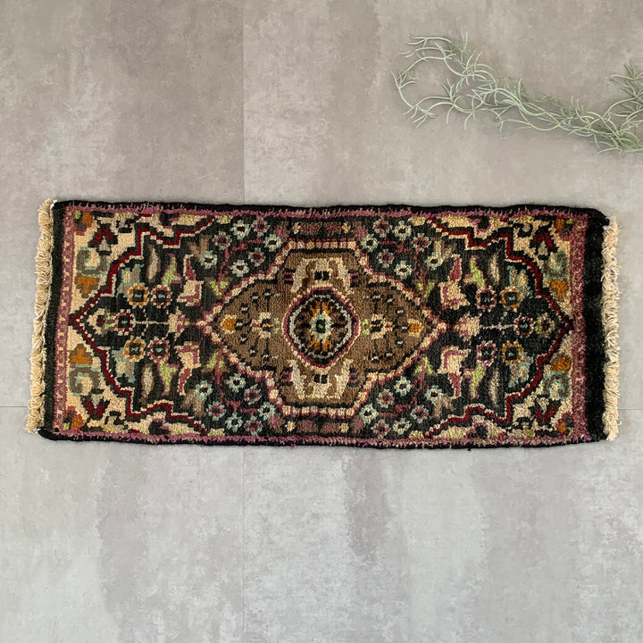 Pakistan mini rug｜４３