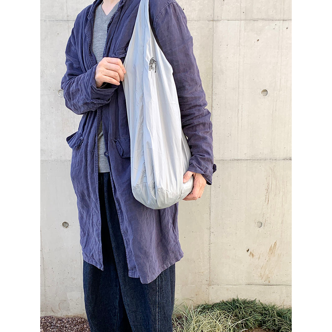 Cat embroidered shopping bag | L.GRAY | L